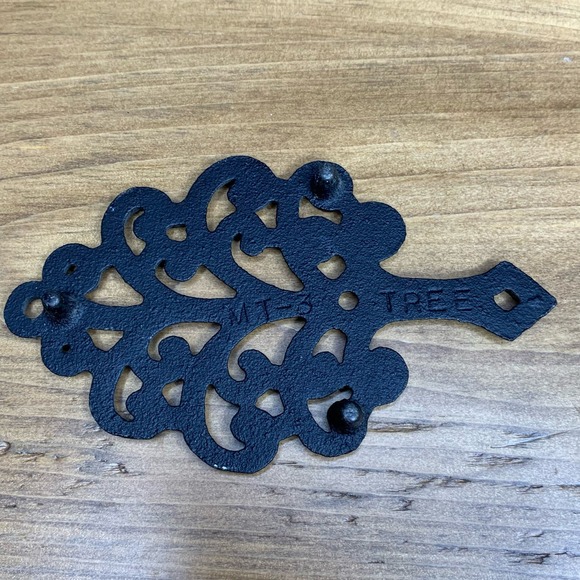 Cast Iron Vintage Mini Trivets Hot Plate Set of 3 MT-3 MT-4 MT-6 - Picture 3 of 10